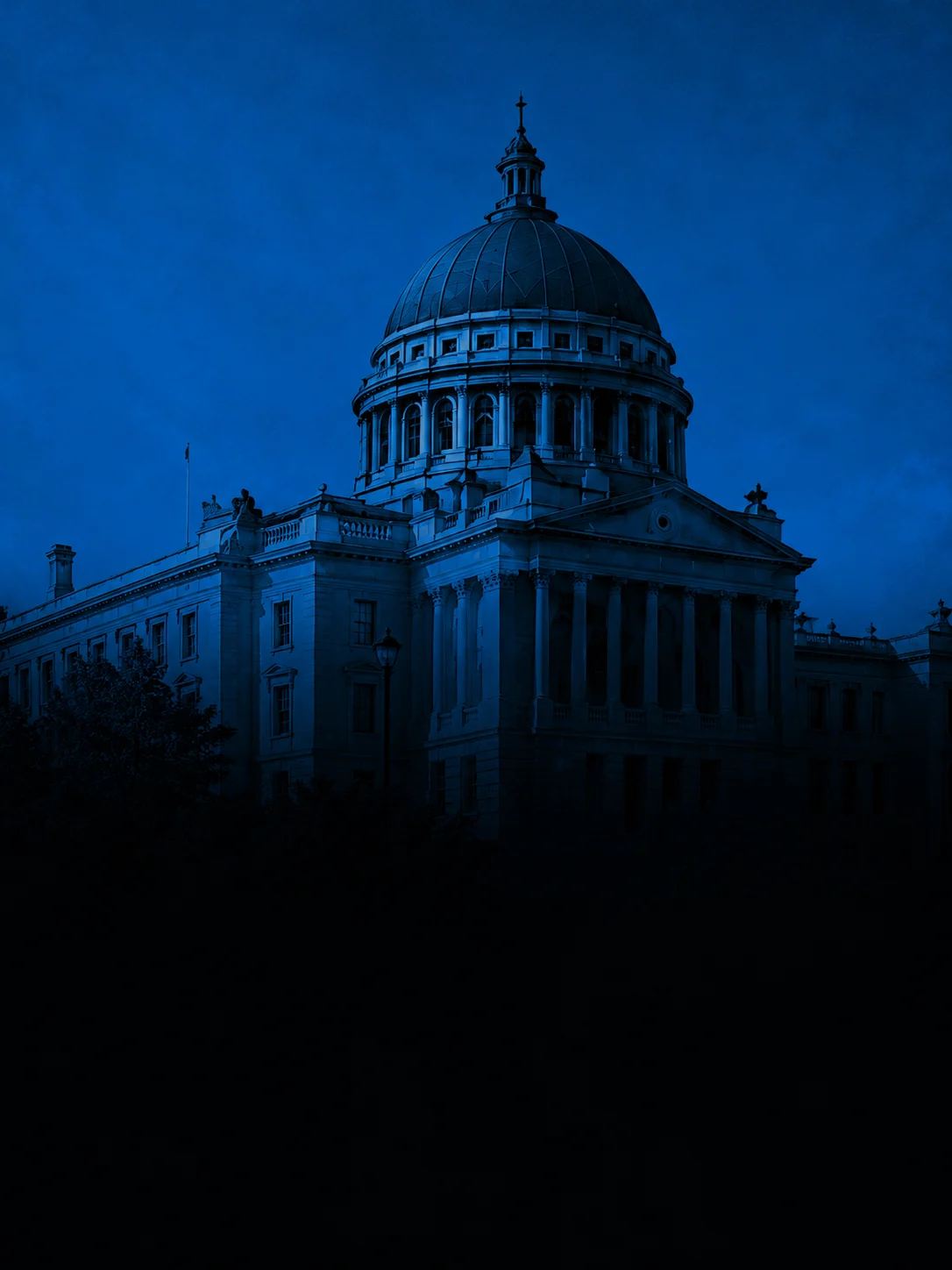 Saint Paul Cathedral dome against an evening sky